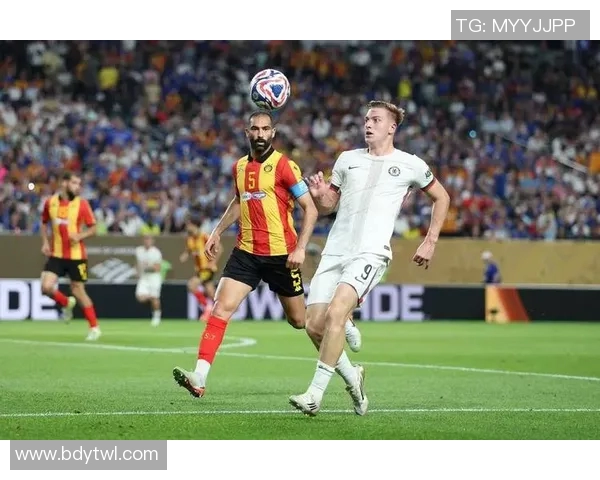 十位晚年才崭露头角的足球巨星揭秘他们的逆袭人生