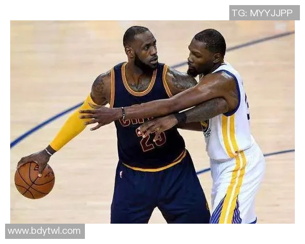 足球与篮球明星收入对比分析：全球体育产业的财富分布与影响因素